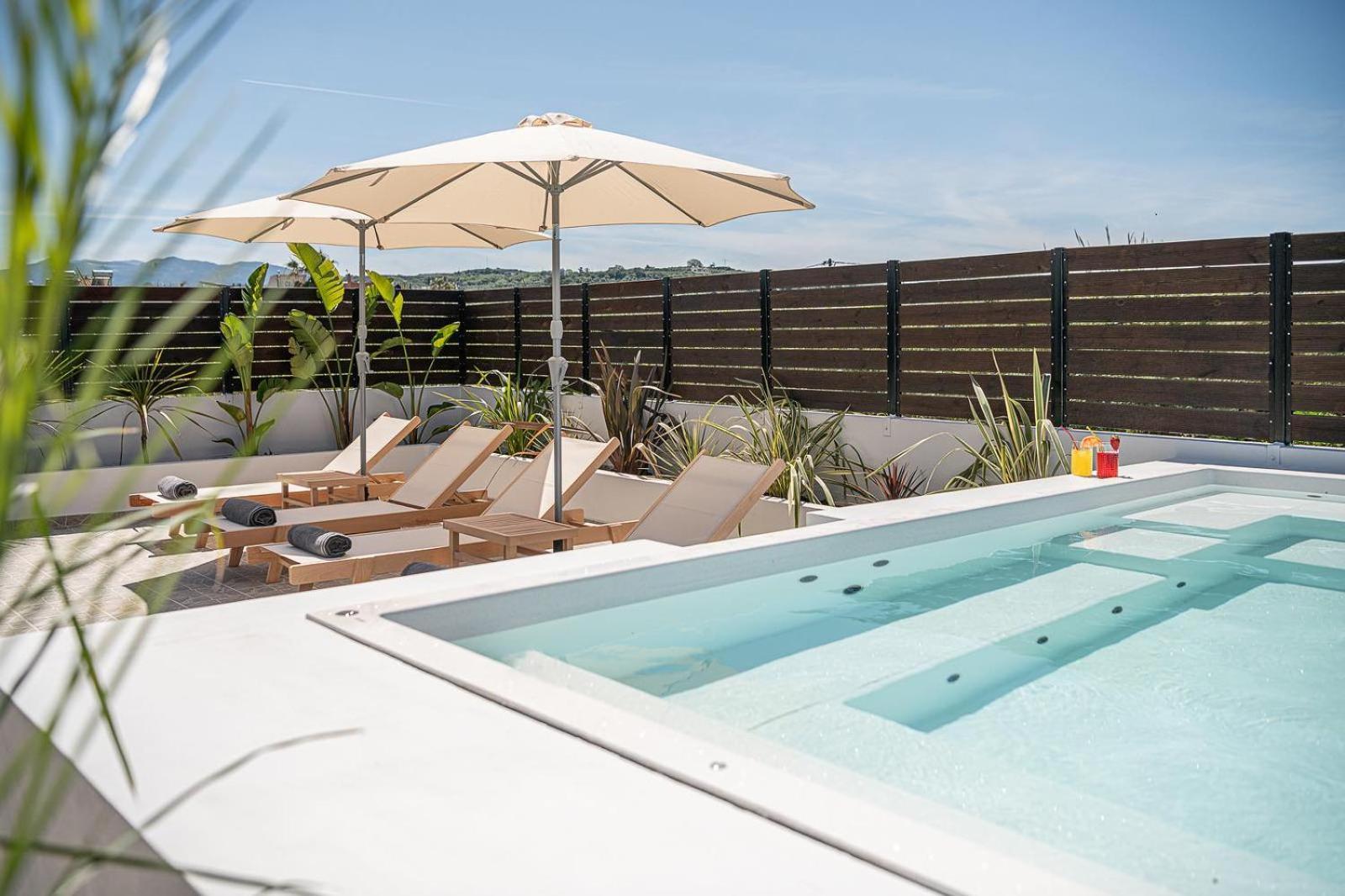 Sol Luxury Apartment - Close To The Beach With A Private Mini Pool Hanya Dış mekan fotoğraf