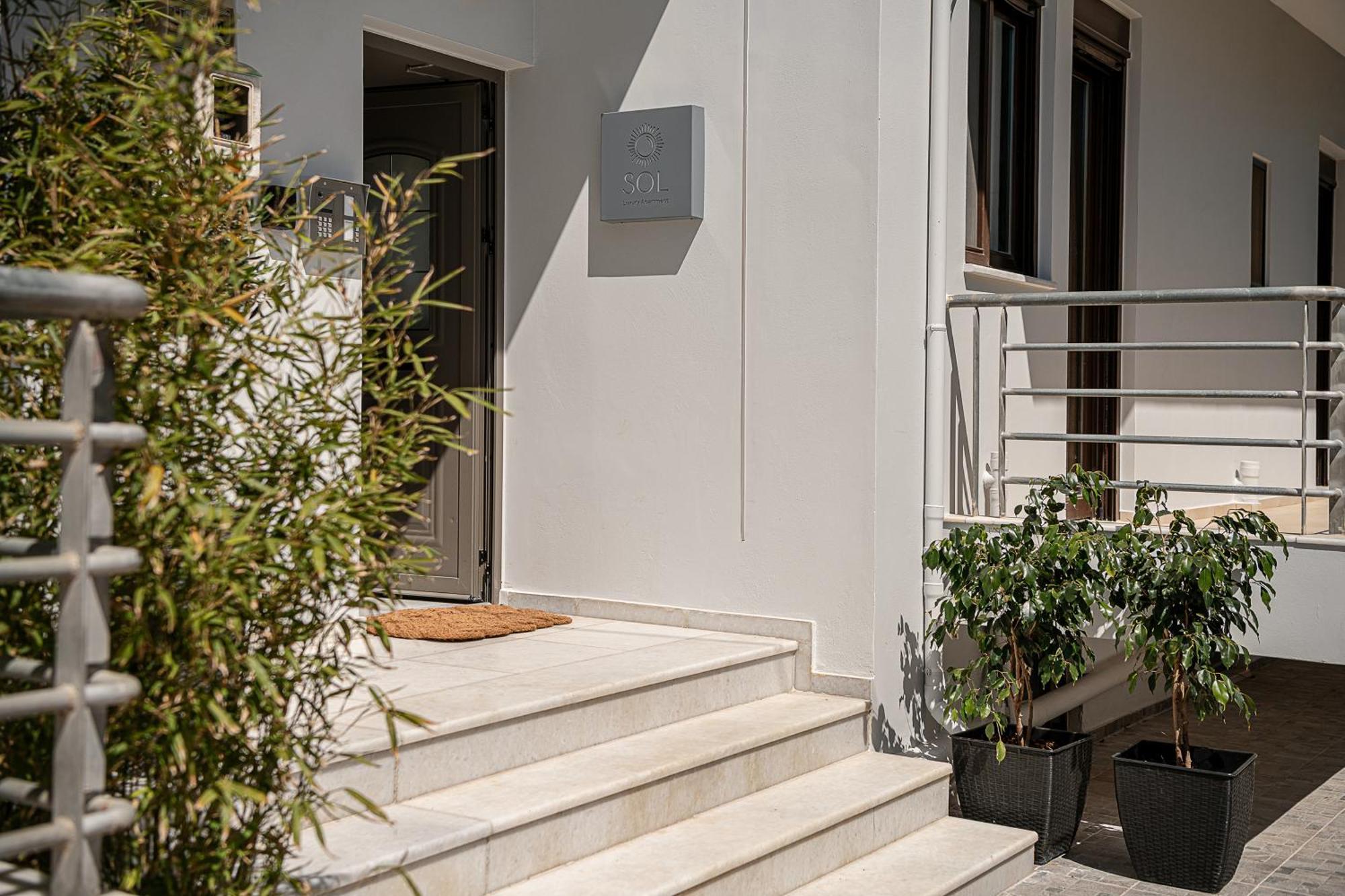 Sol Luxury Apartment - Close To The Beach With A Private Mini Pool Hanya Dış mekan fotoğraf