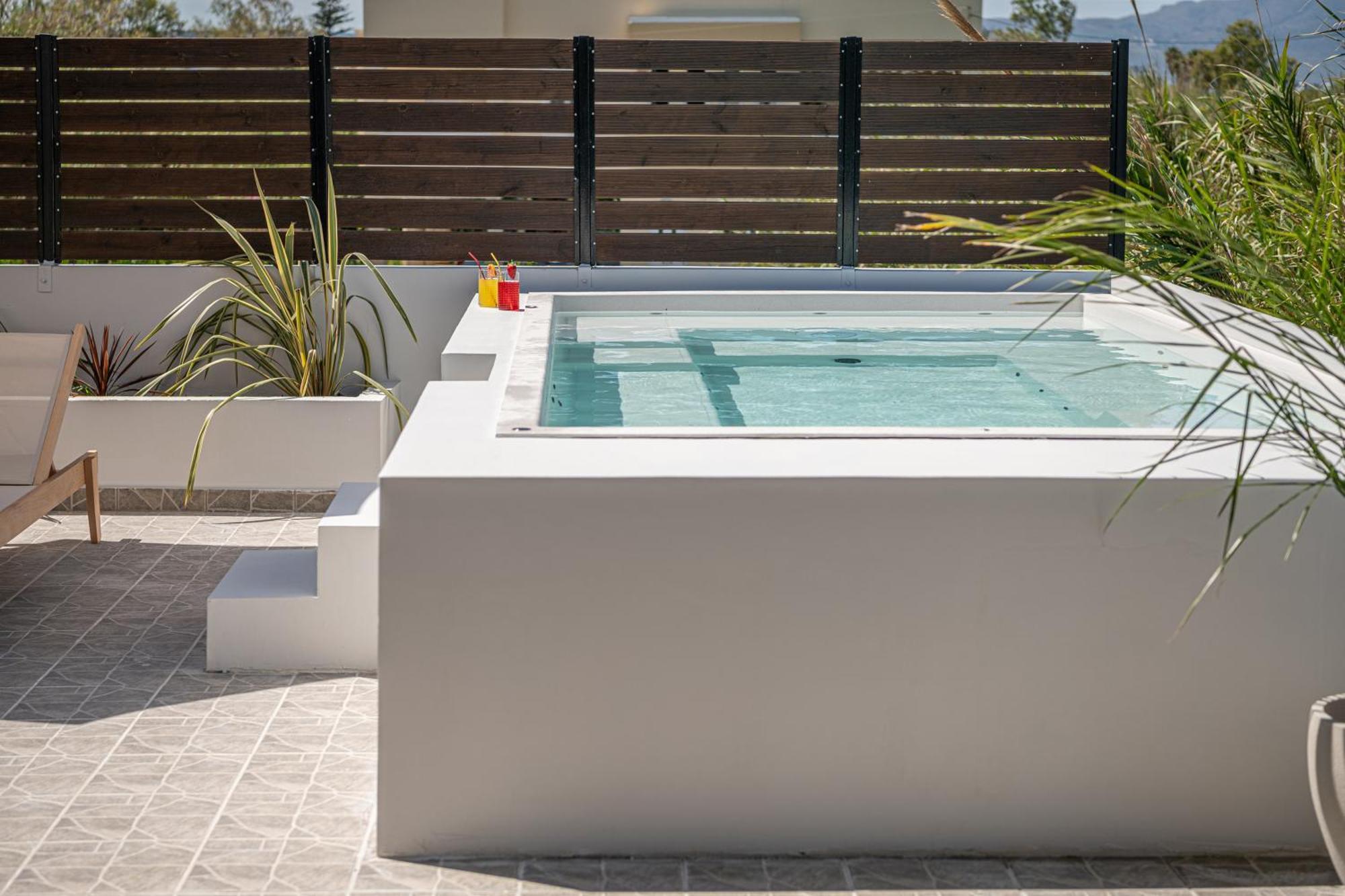 Sol Luxury Apartment - Close To The Beach With A Private Mini Pool Hanya Dış mekan fotoğraf